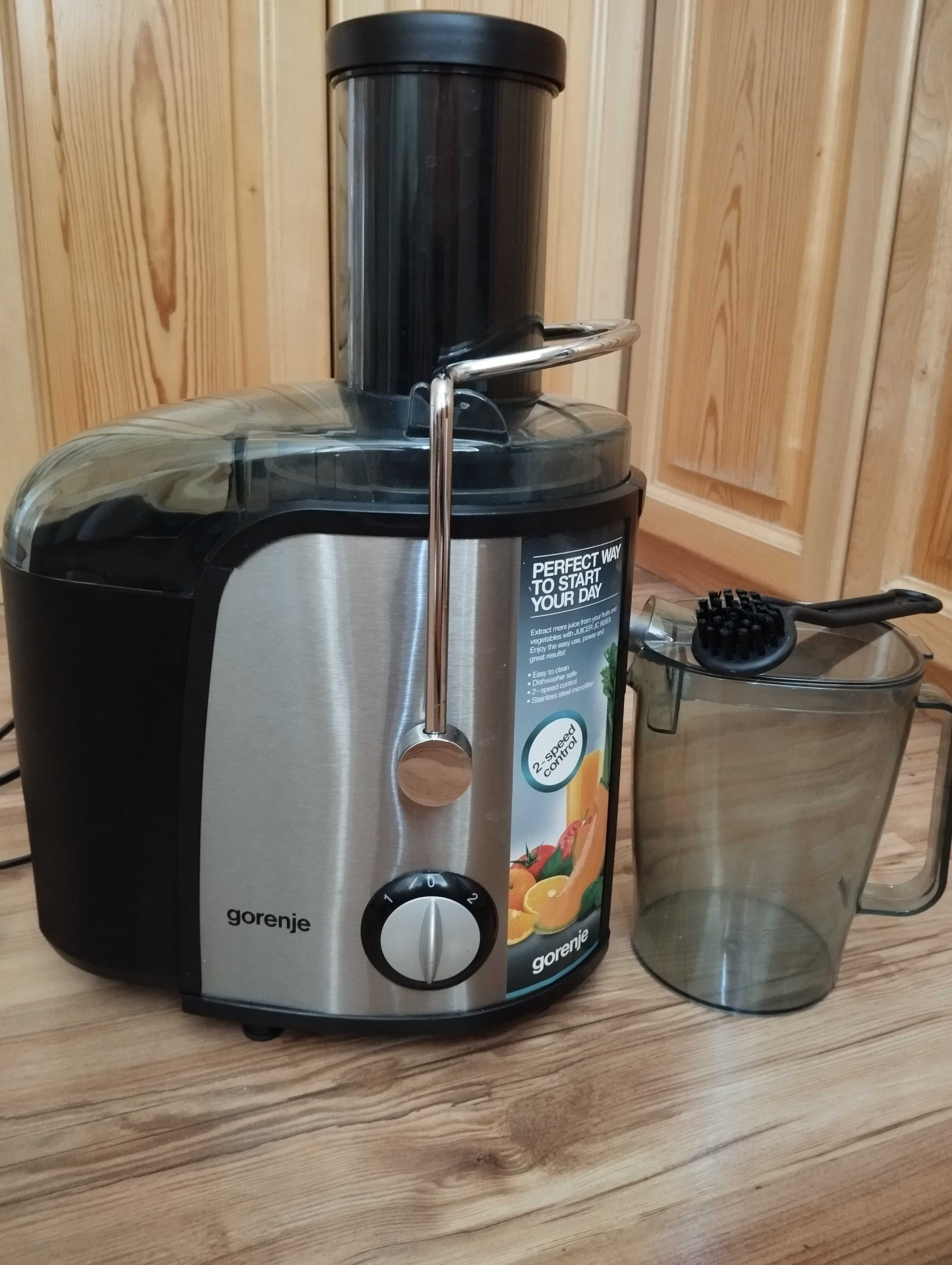 Gorenje juicer JC805EII