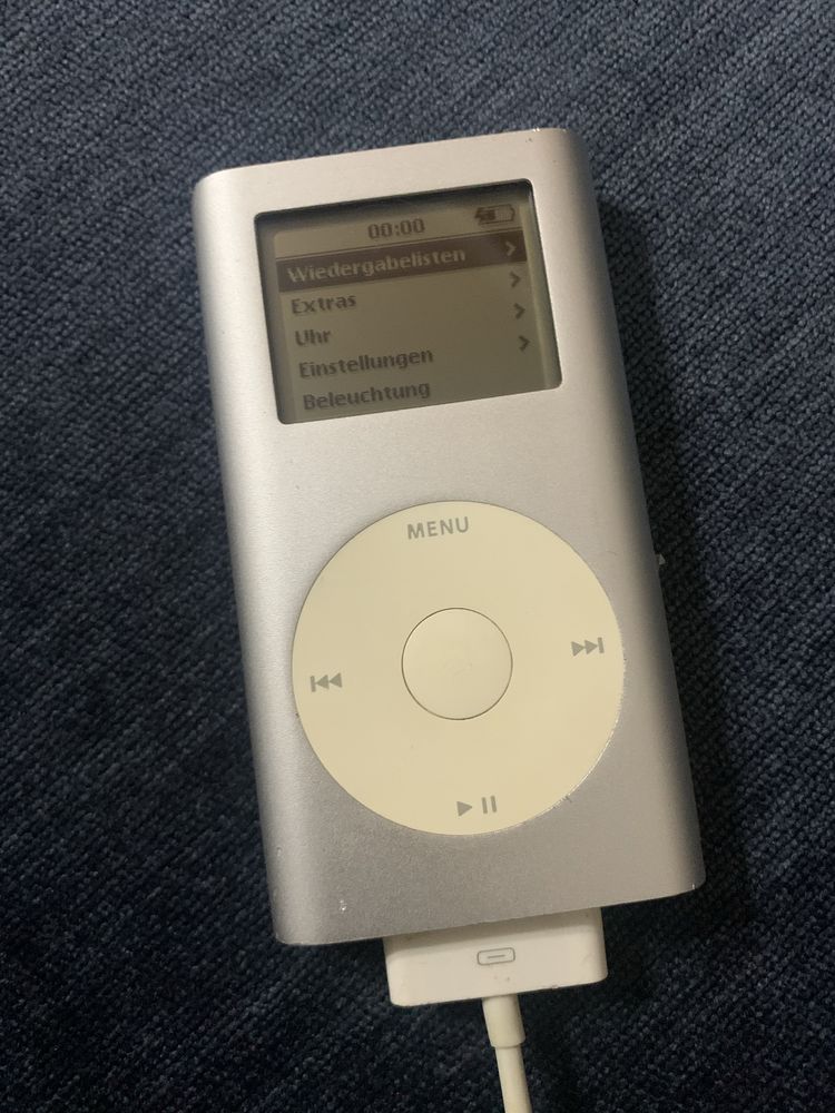 iPod 4GB Mini Със зарядно