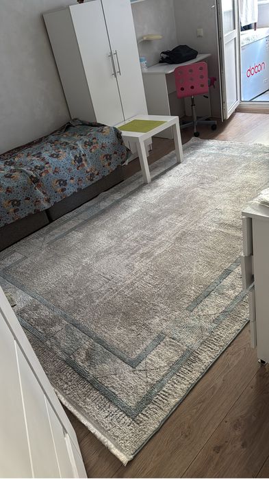 Продам ковер 2*3 в отличном состоянии