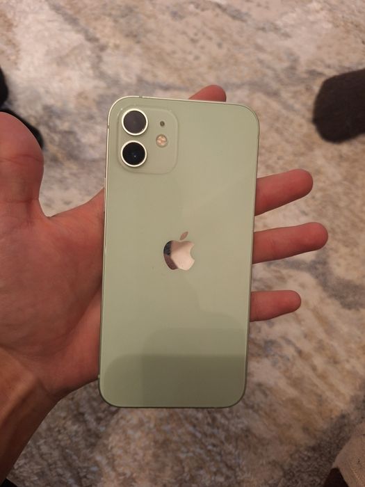 iPhone 12 Простой,Идеальное состояние