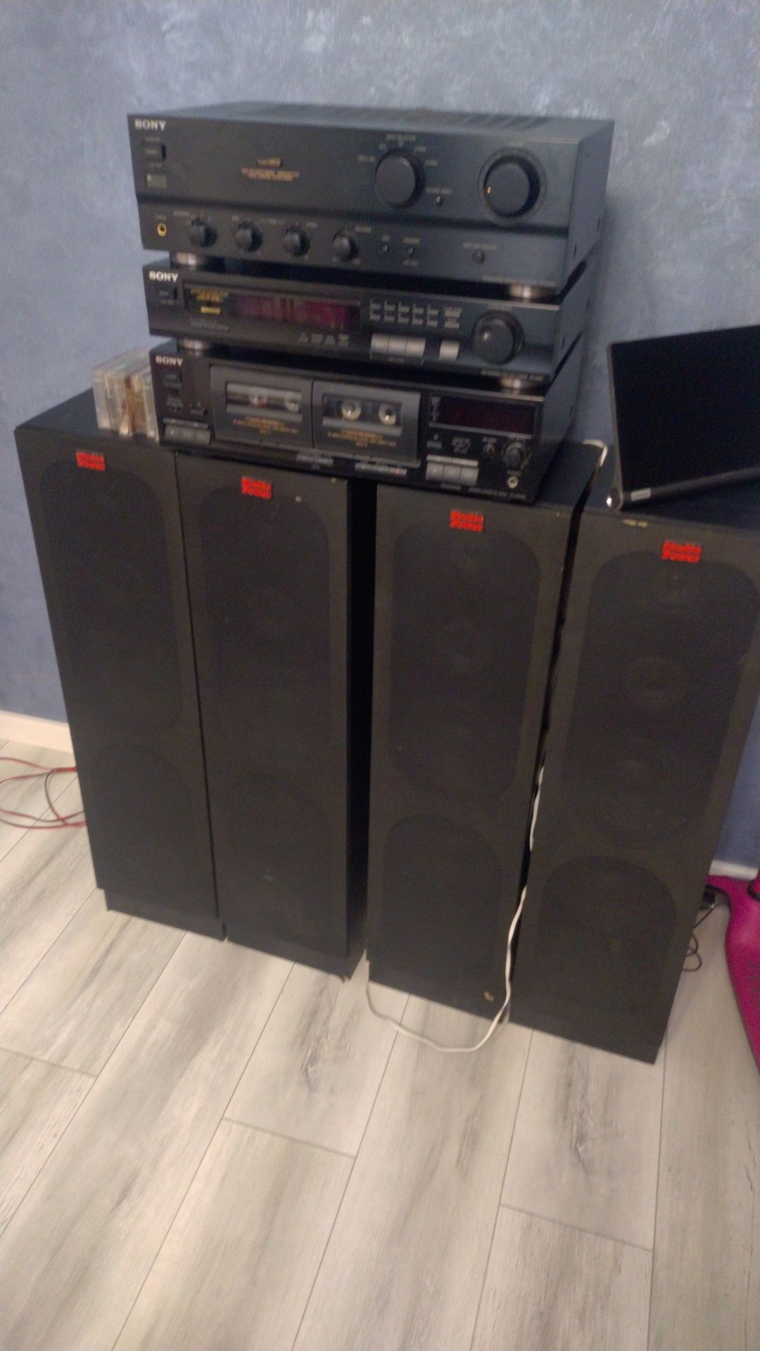 Linie Sony, amplificator f461,radio s361,deck wr465+4boxe studio power