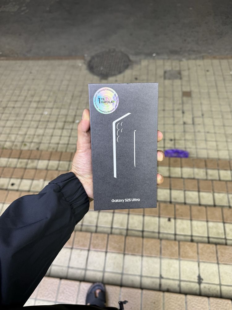 Samsung S25 Ultira yengi