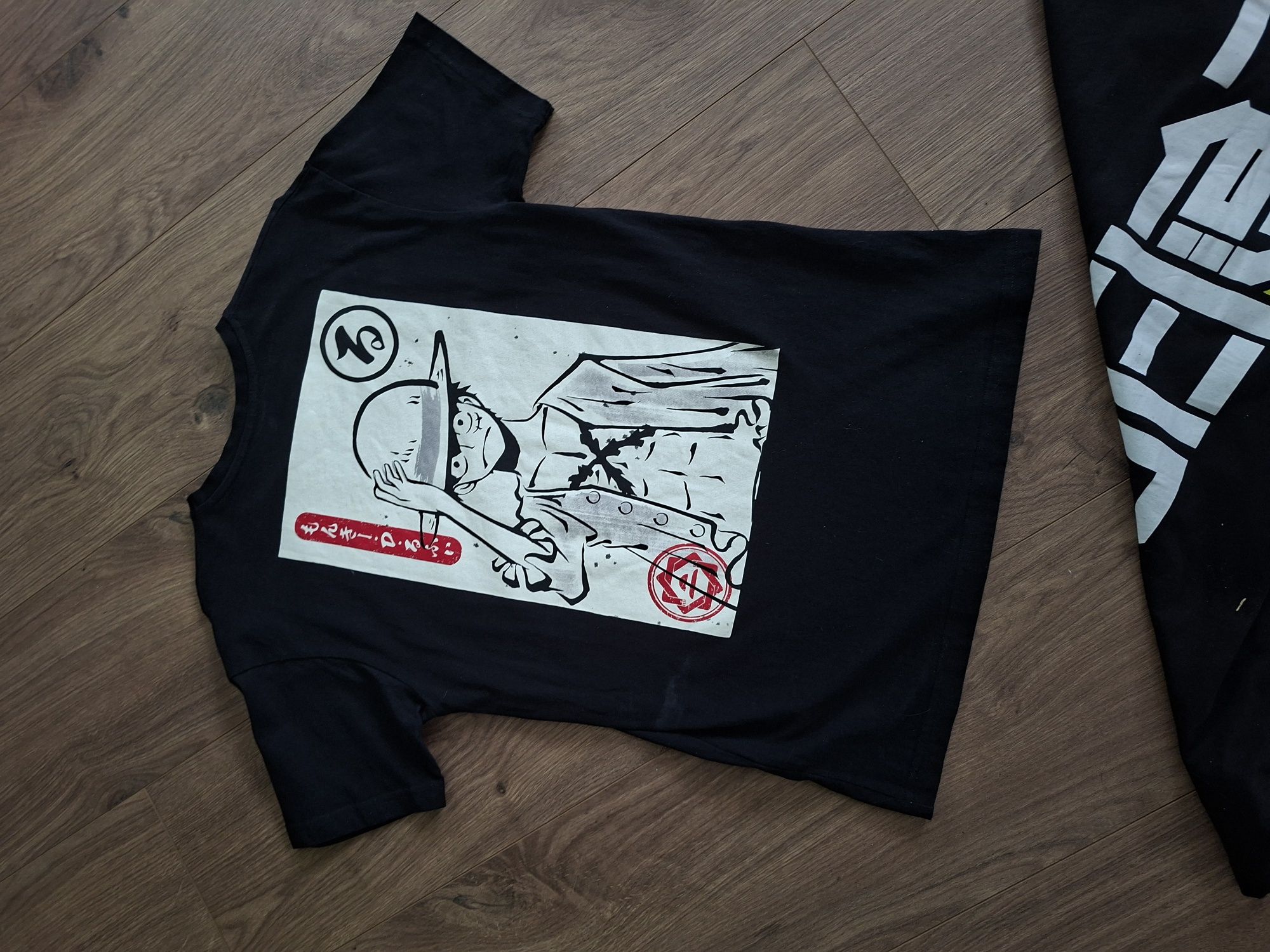 Модерни тениски, One Piece
