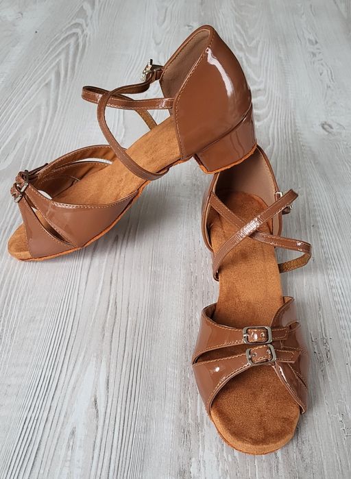 Pantofi de dans NOI 39 Piele Lacuita maro toc mic