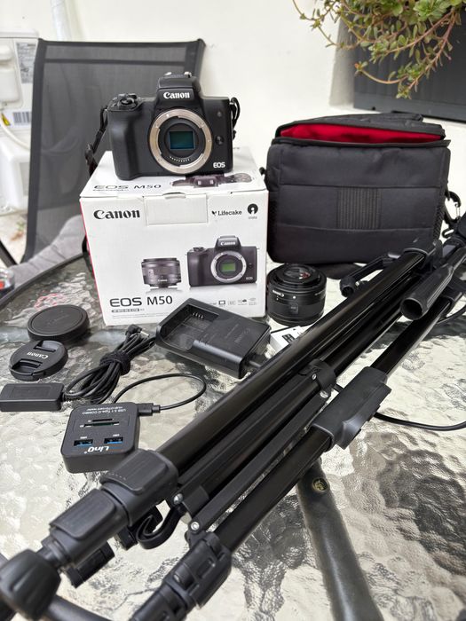 Canon M 50 mirroless camera