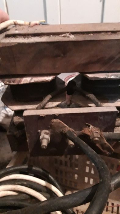 Vând aparate sudură unu făcut artizanal și unu import germania