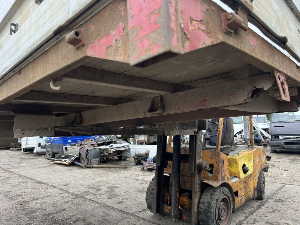 Бордова каросерия за Iveco