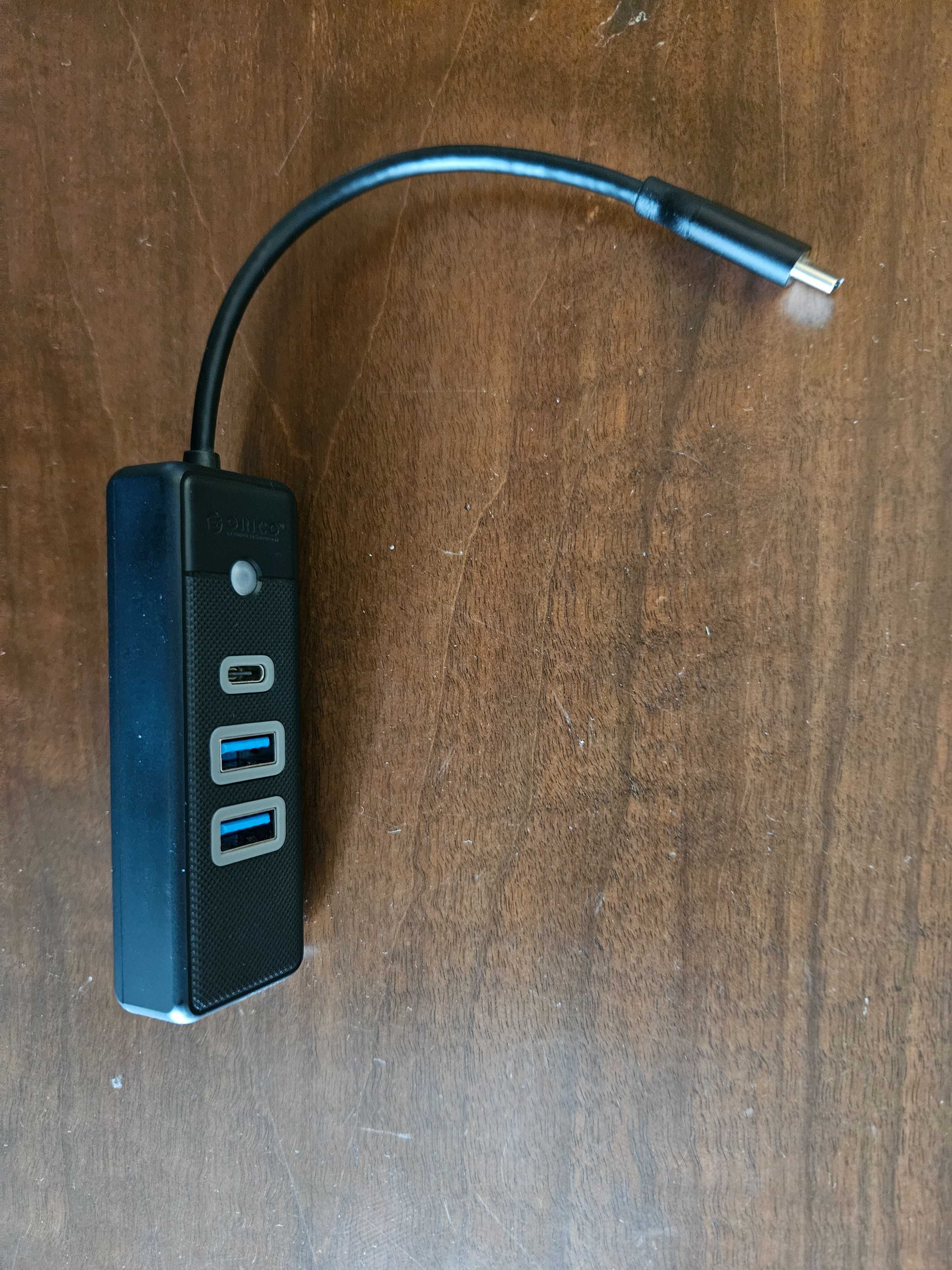 Orico USB-C хъб към USB-C и 2 x USB 3.0 type-A