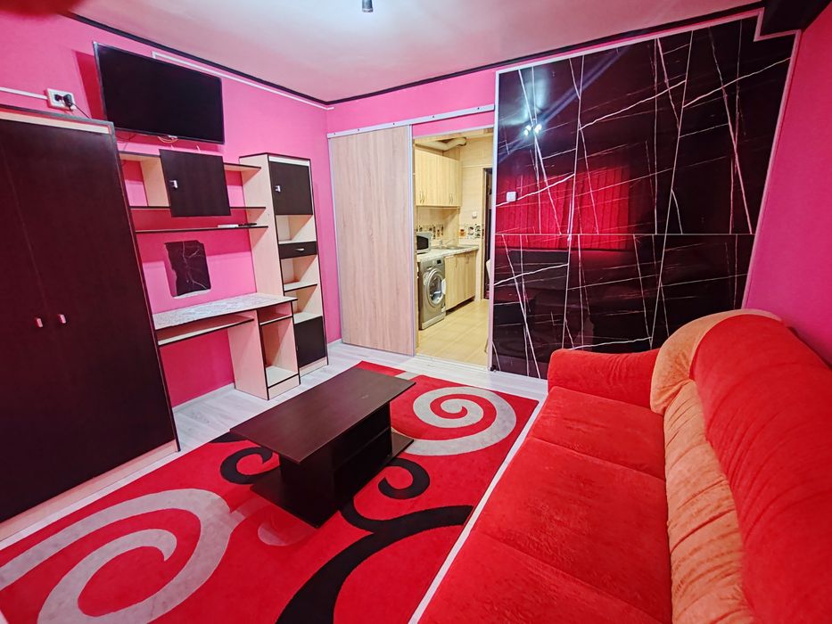 Închiriez garsonieră