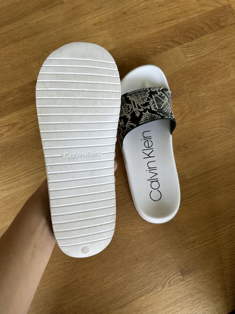 Оригинлани дамски чехли Calvin Klein, 39 номер