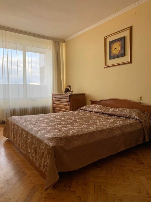 Дава се под наем Двустаен апартамент в Бургас, Лазур - 60 кв.м за 280.5 € - Снимка #1