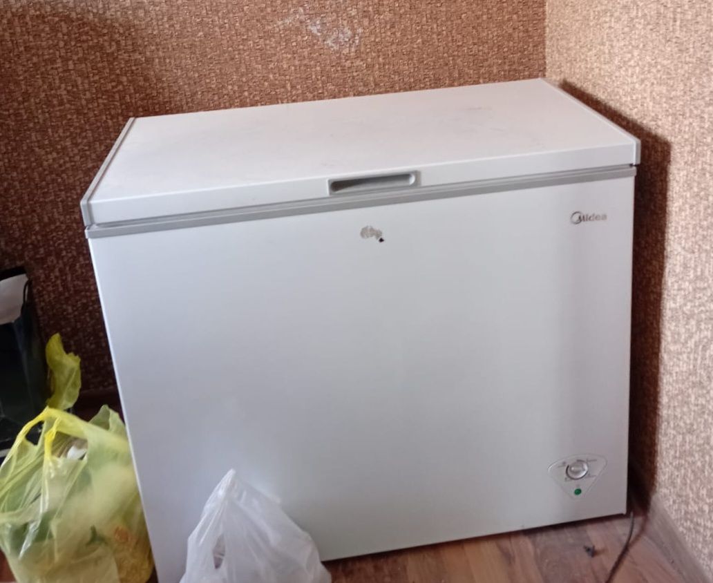 Продам морозильную камеру