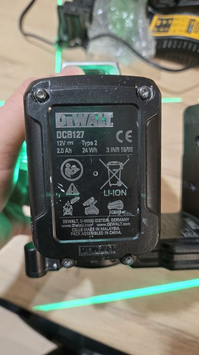 Лазер Dewalt  DCE089G