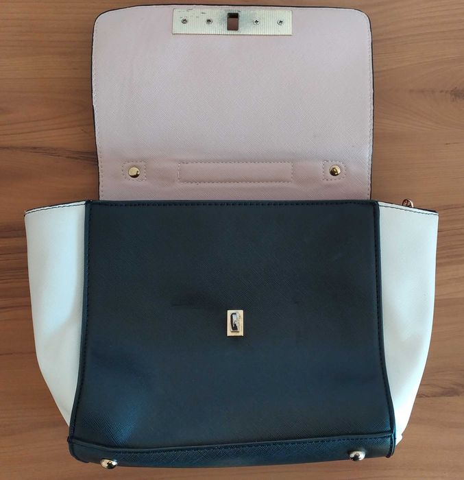 Стилна дамска чанта