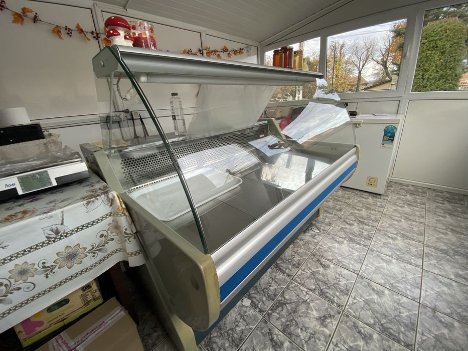 Vitrină frigorifică