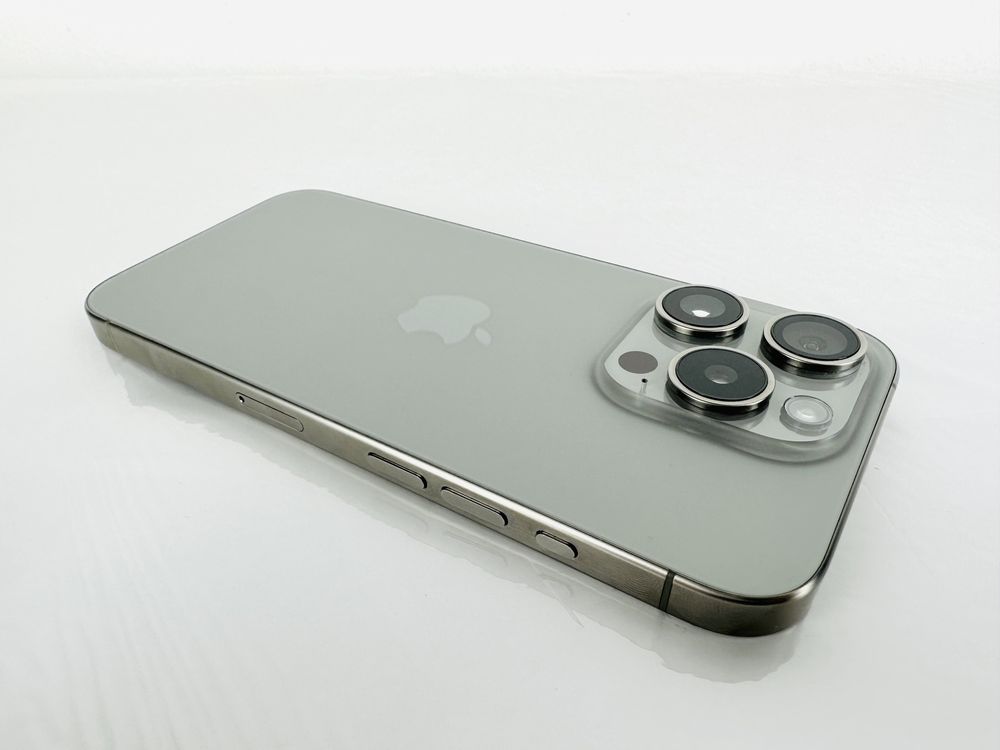 НОВ! Apple iPhone 15 Pro 256GB Natural Titanium Гаранция!