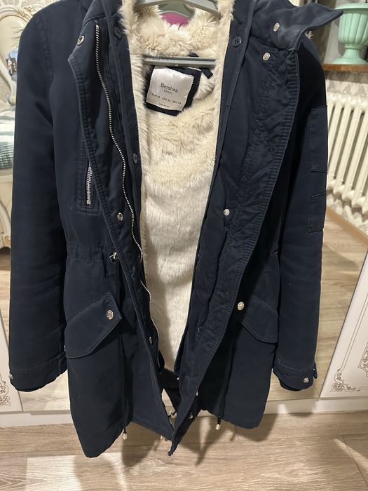 Продам зимнюю парку Bershka
