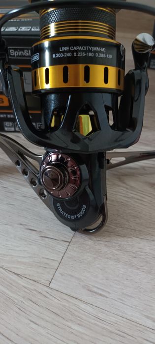 Mulineta FL Strategist Feeder 6000 model nou 2022