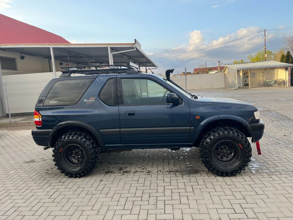Opel Frontera offroad