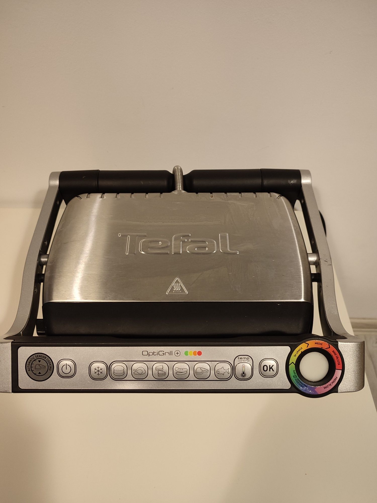 Vând Tefal Optigrill+, preț 350 ron