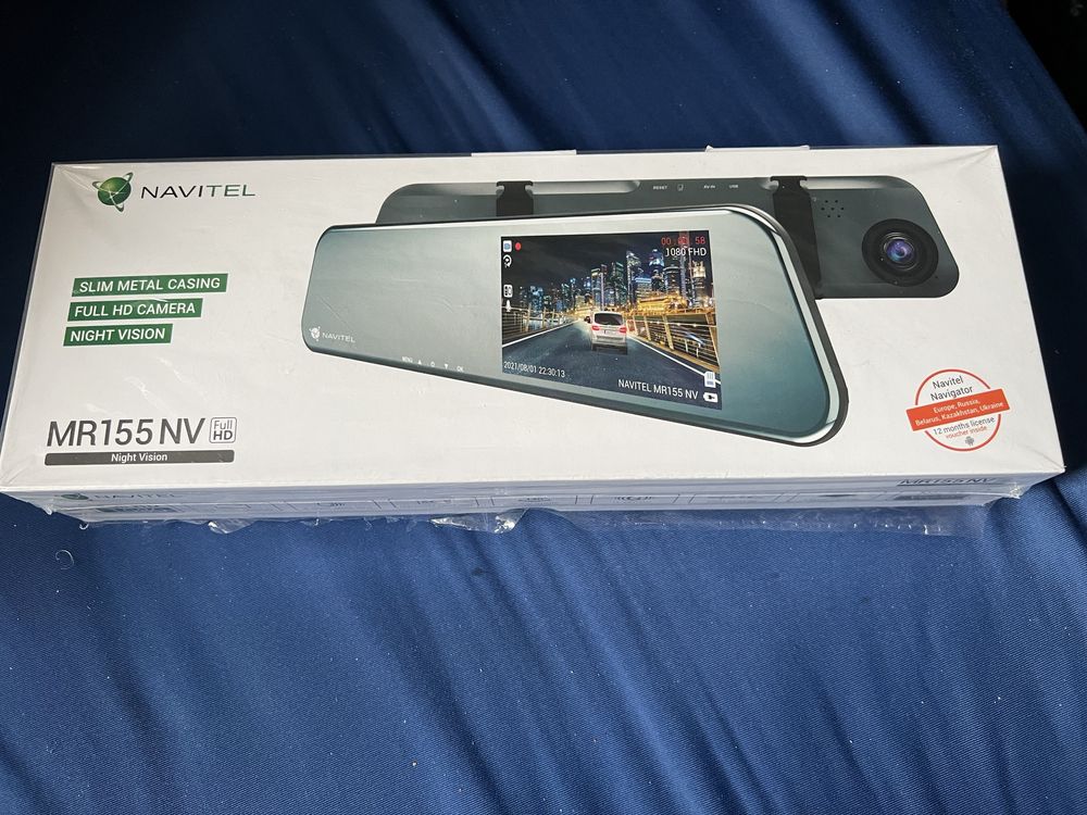 Видеорегистратор огледало navitel mr155nv със задна камера