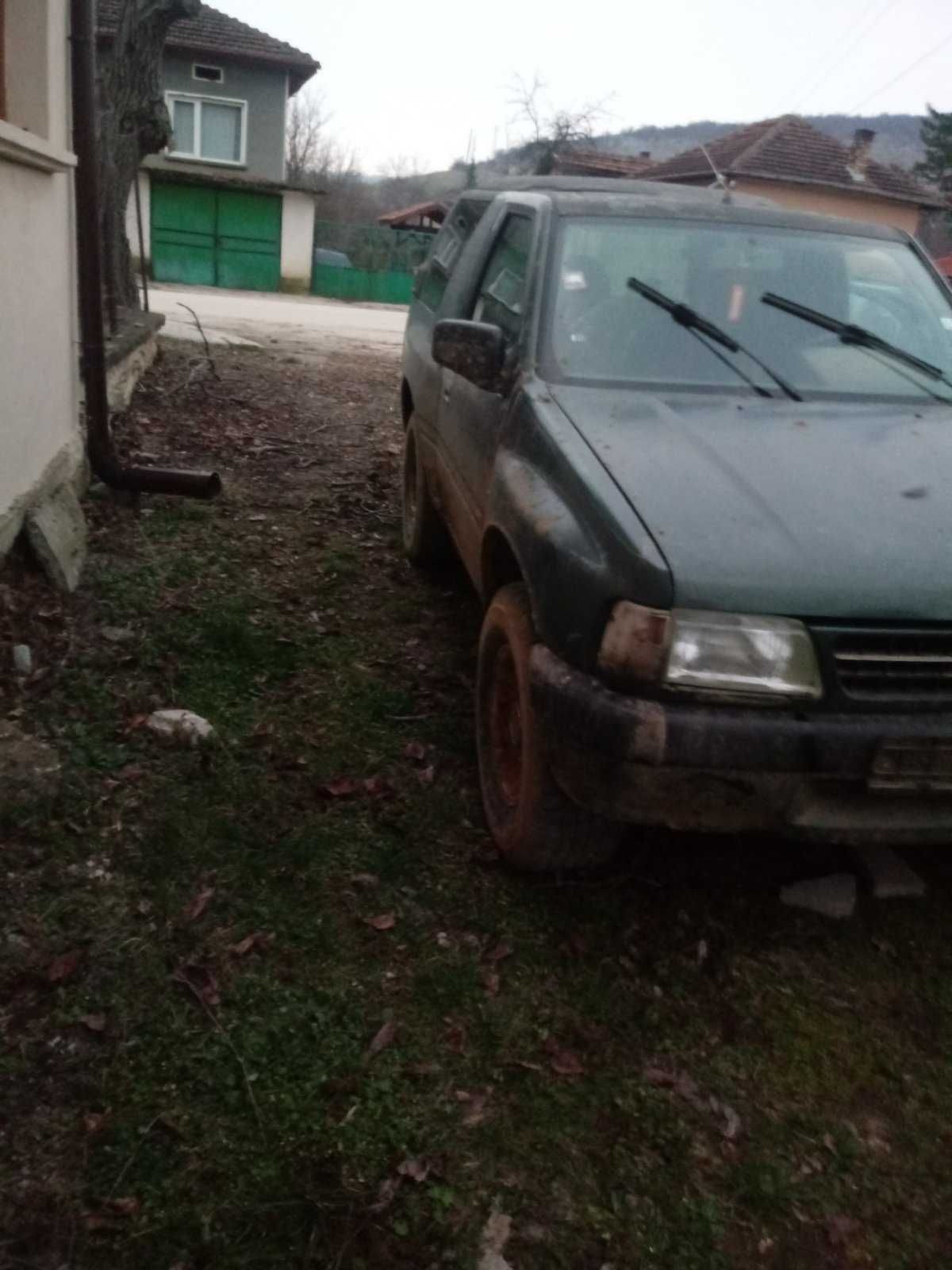 opel frontera A на части