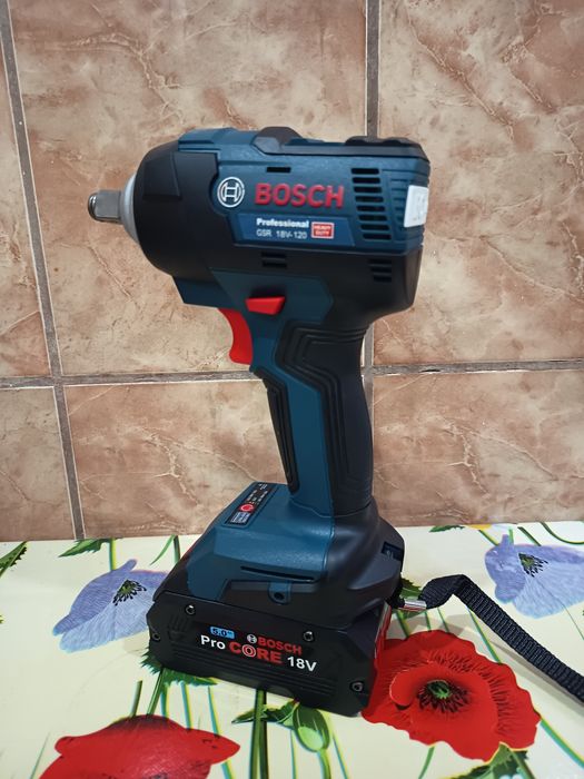 Truse de scule. Impact Bosch.