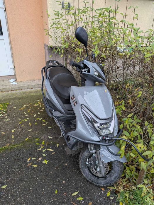 Scuter KUBA usor urilizat