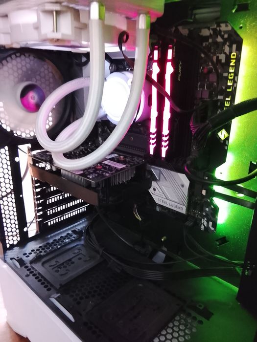 Материнская плата + процессор I5 10600 + водяное охлаждение