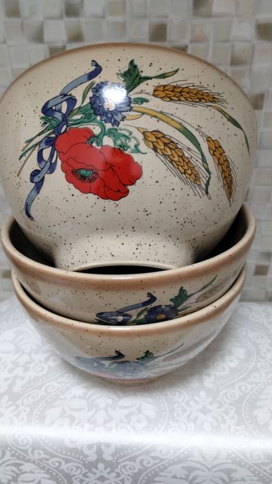 Castroane ceramica cu maci