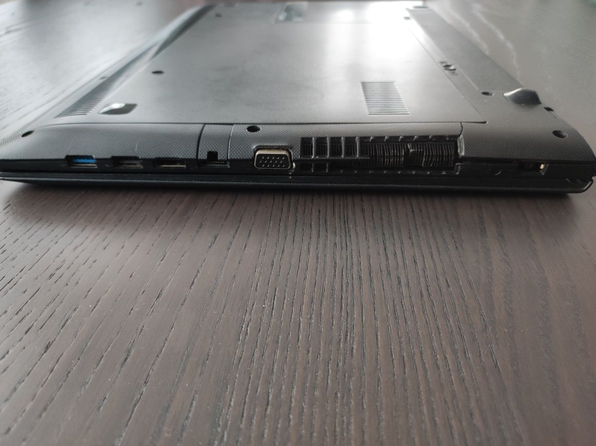 За части!! Лаптоп lenovo B70-80