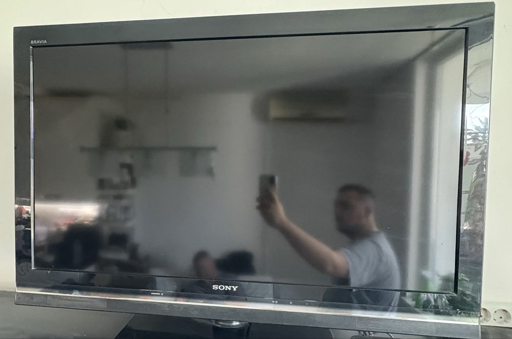 Телевизор на Sony Bravia