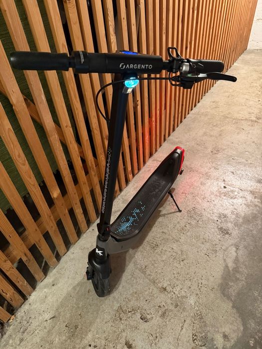 Trotineta electrica argento pkf