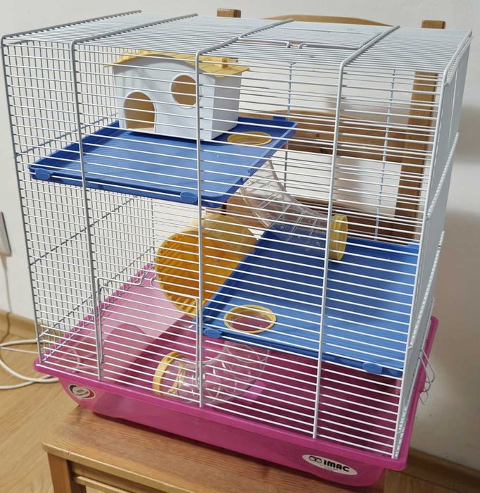 Cusca pentru Hamsteri, practic noua, 45x30x47cm, toate accesoriile