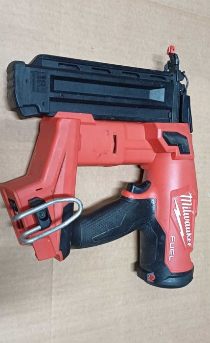 Milwaukee pistol cuie