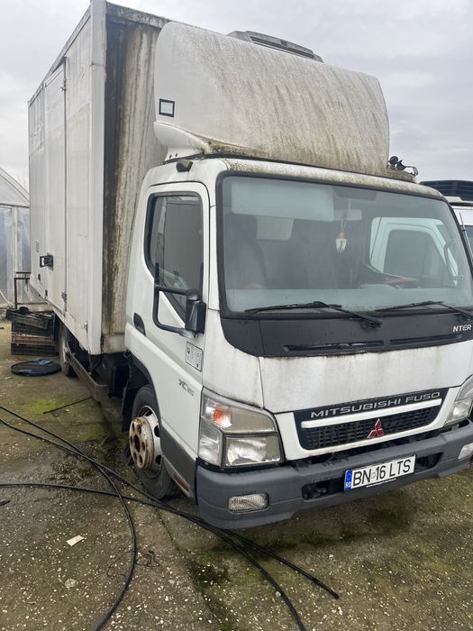 Dezmembrez Mitshubishi Canter Fuso