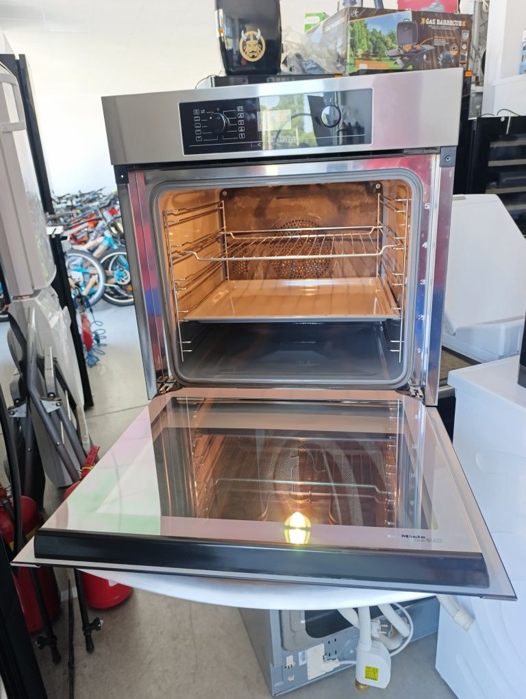 Фурна за вграждане MIELE