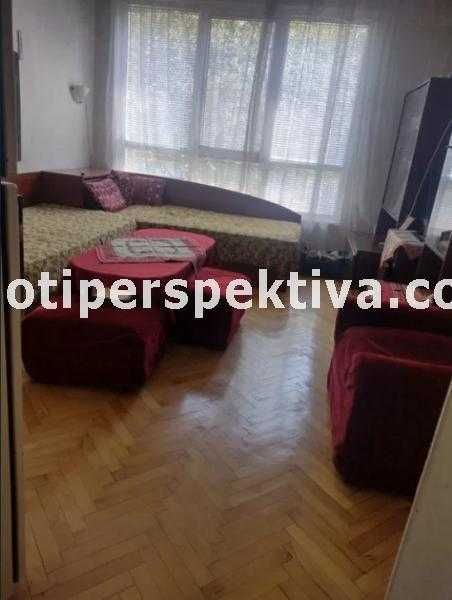 Продава се Двустаен апартамент в Пловдив, Център - 56 кв.м за 2095 €/кв.м - Снимка #2