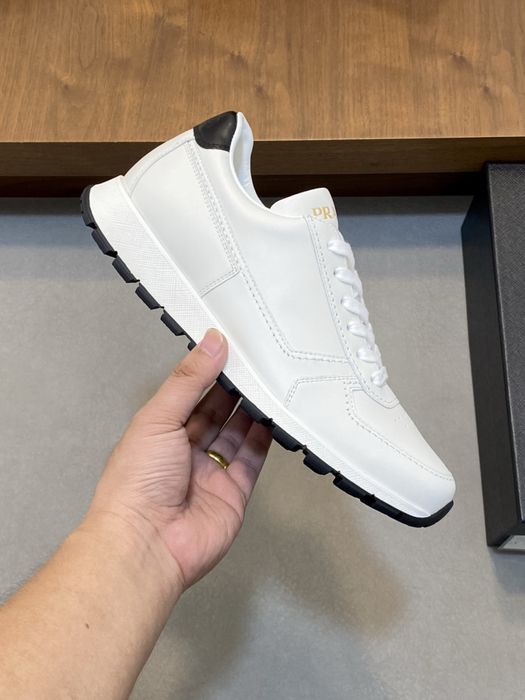 Adidasi Prada , calitate premium , pe comanda , noi , 43