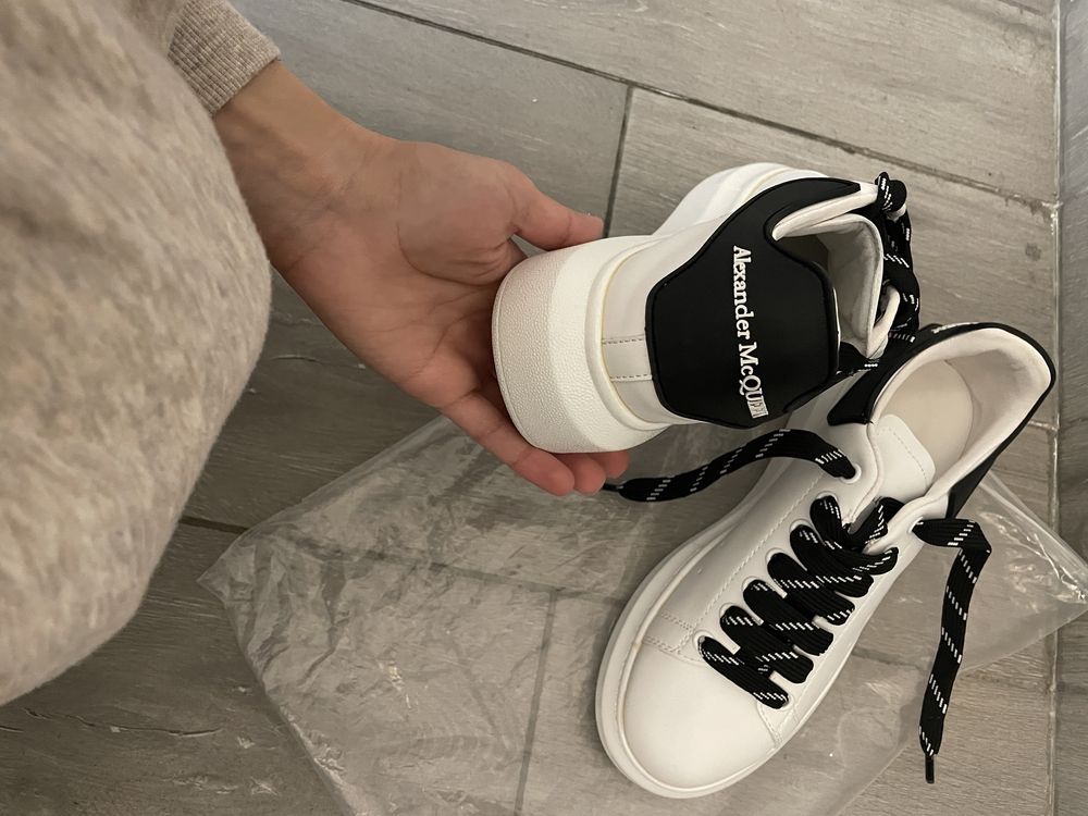Adidași/Sneakers Alexander McQueen