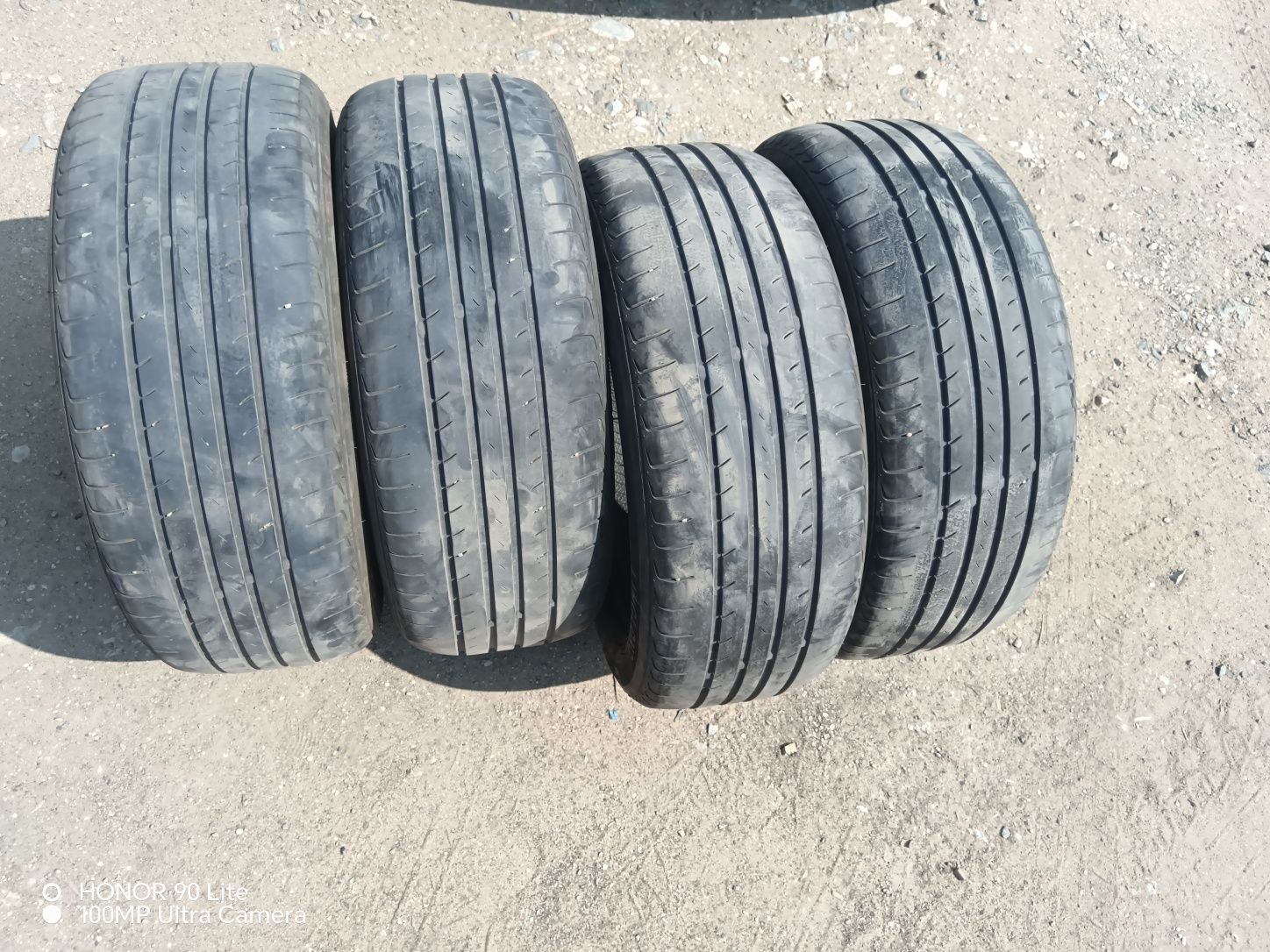 Продам комплект шины размер 15