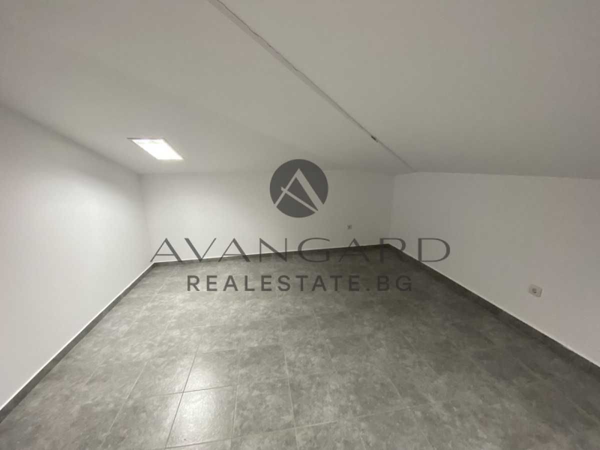 Продава се Офис в Пловдив, Център - 213 кв.м за 918 €/кв.м - Снимка #9