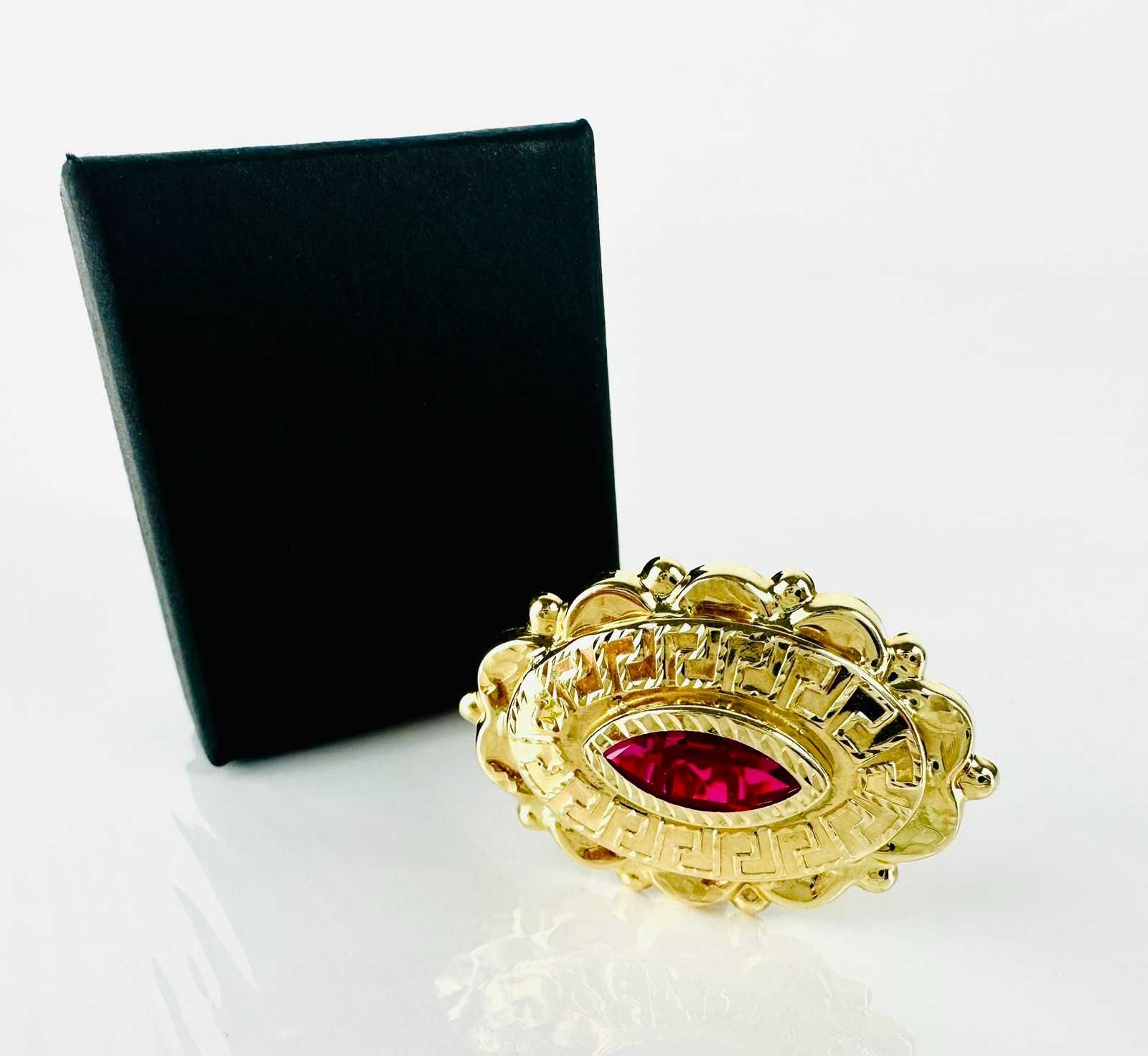 ++ЧИСТО НОВ++ Златен пръстен с камък 14К 4,78г. / 60 размер
