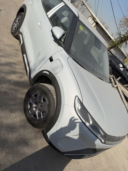 Byd Yuan up 3 pazitsa smart dop opsiya