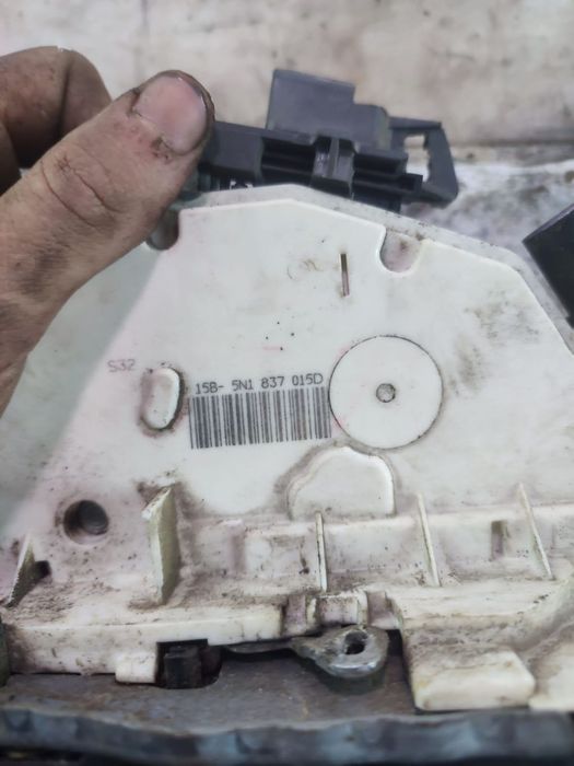 Motoras geam dreapta spate 6R0959812D Seat Ibiza 4 6J [2008 - 2012] 1