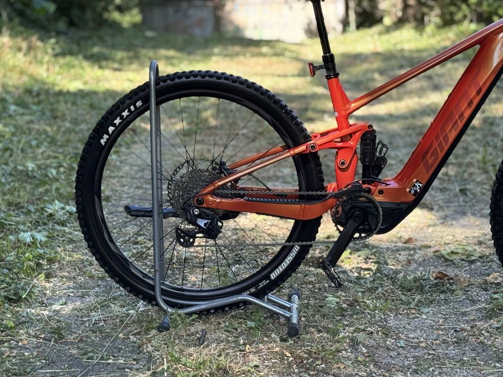Електрически велосипед E-bike GIANT STANCE E+ (M-L размер)