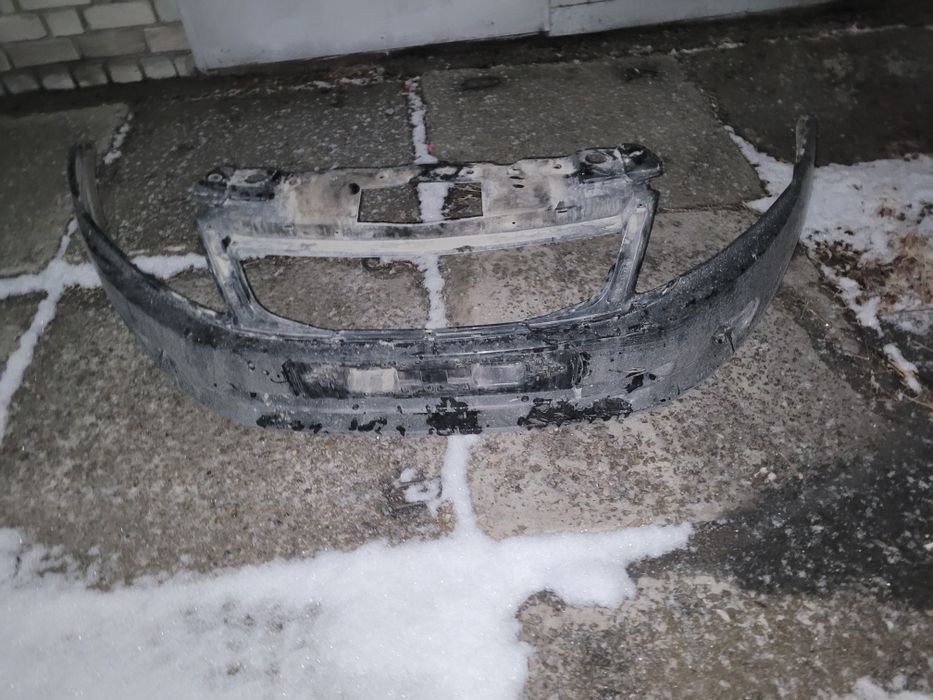 Продам бампер гранта