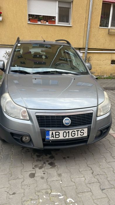 Vând sau schimb Fiat Sedici 1.6 benzină