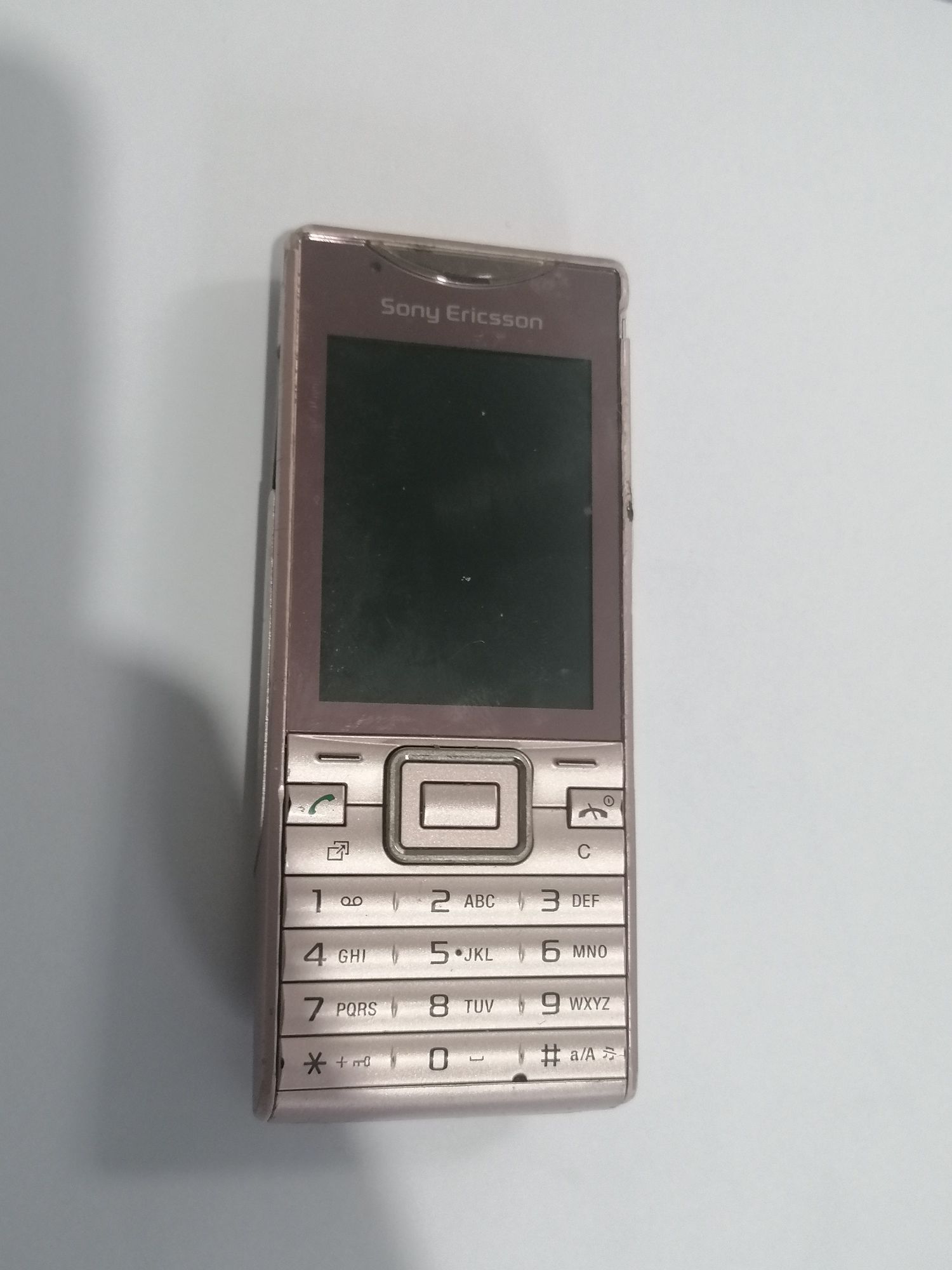 Vând Sony Ericsson j10i2 liber de rețea trimit și prin curier sau post