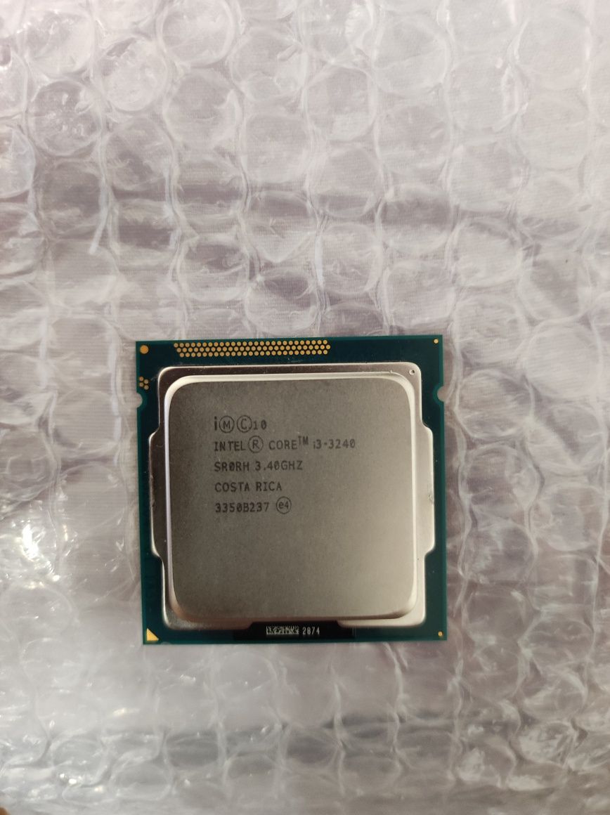 Продавам процесор Intel I3 3240